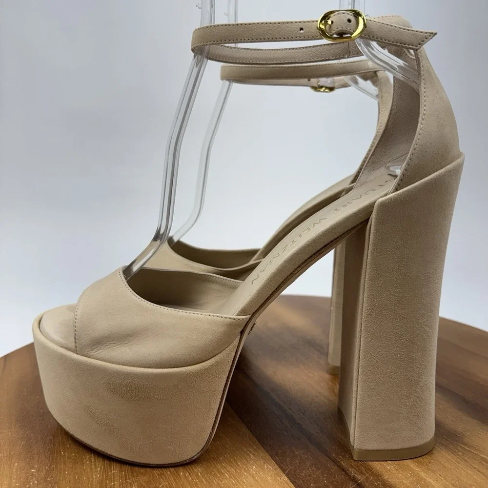 Stuart Weitzman size 10